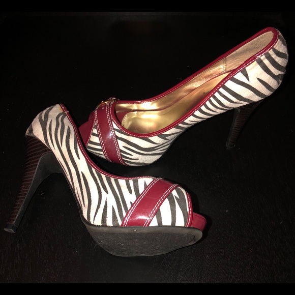 Zebra/Red Charolette Russe - Picture 4 of 4